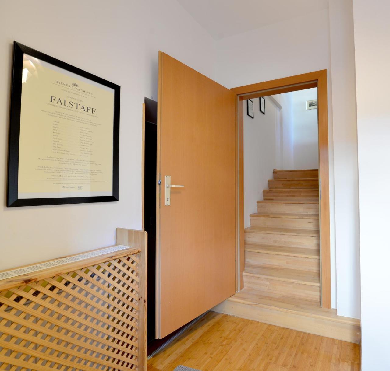 House With Courtyard & Parking Close To Stadtpark Viena Exterior foto