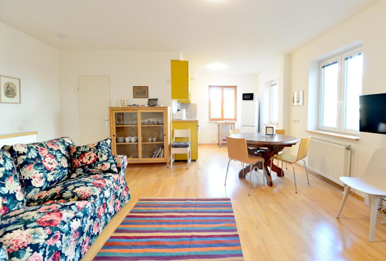 House With Courtyard & Parking Close To Stadtpark Viena Exterior foto