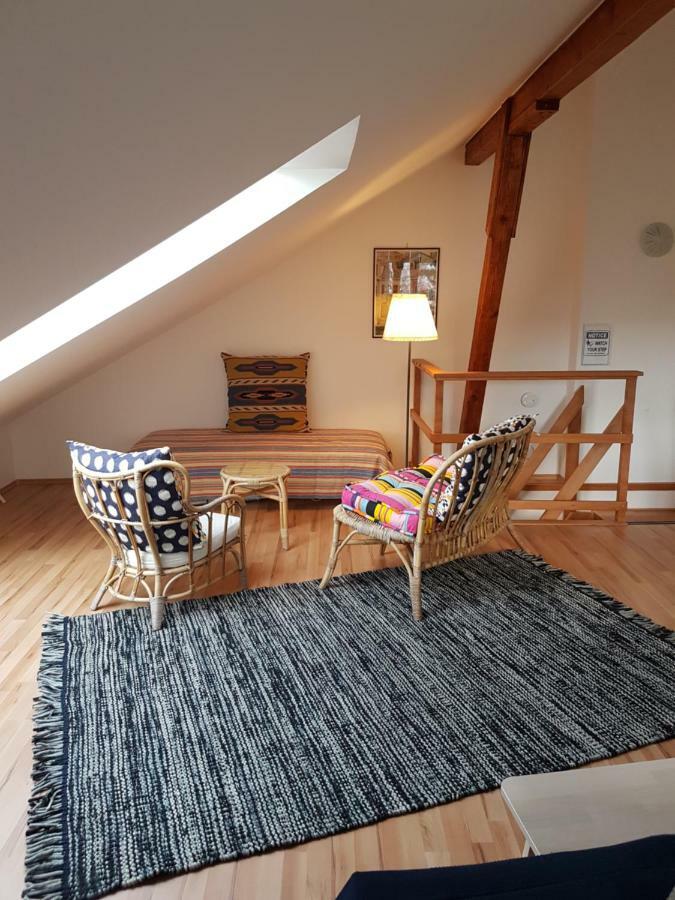 House With Courtyard & Parking Close To Stadtpark Viena Exterior foto