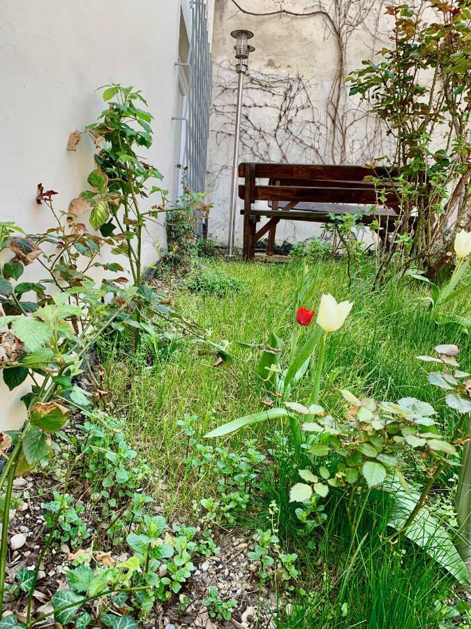 House With Courtyard & Parking Close To Stadtpark Viena Exterior foto